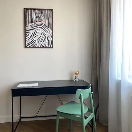 Odrodzenia 5 Centrum Lubina شقة